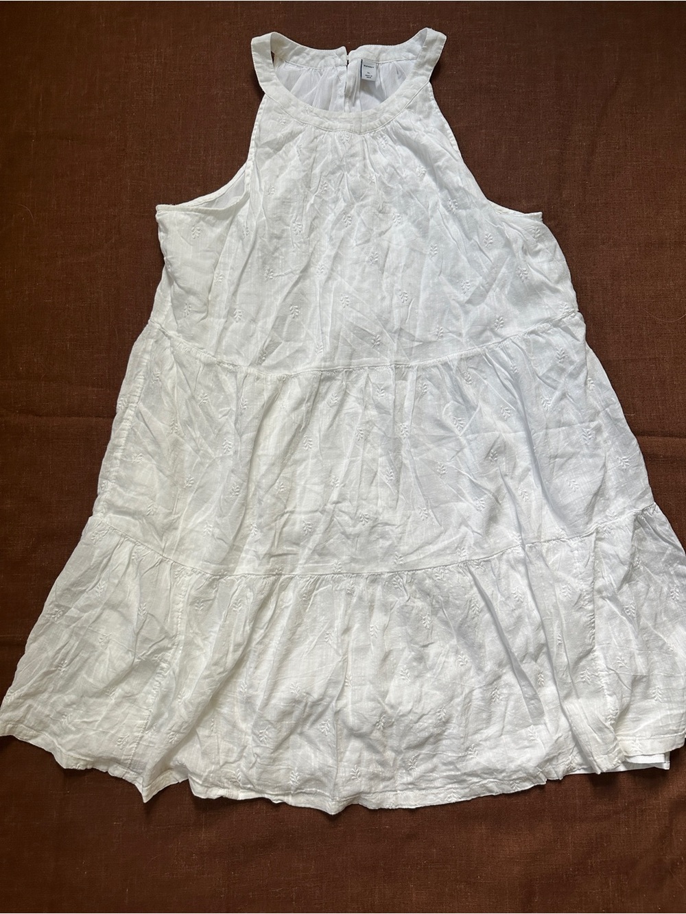 White Sleeveless Tiered dresa